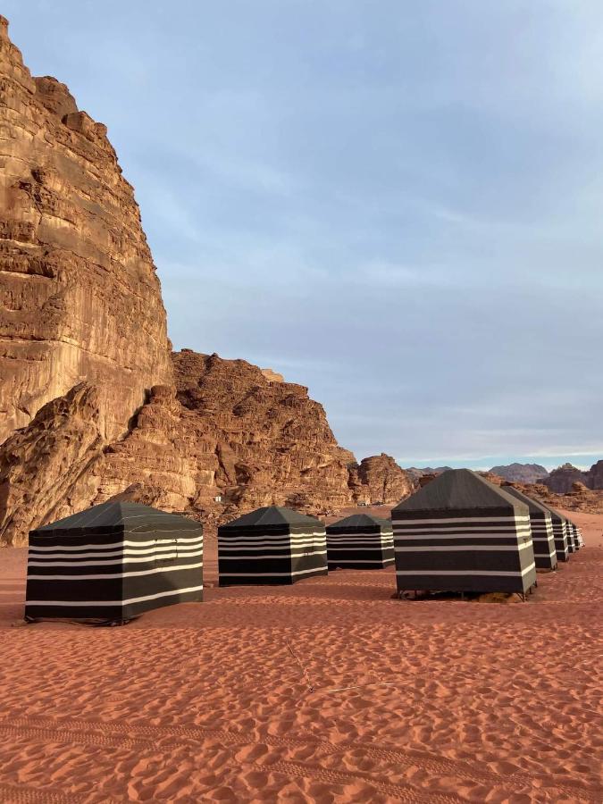 Rotana Camp Hotel Wadi Rum Exterior foto